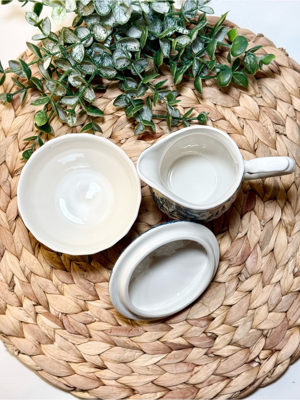 Vintage Churchill The Brook Cream & Sugar Set – Blue Transferware - Picture 3 of 11